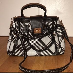 NWT hand bag / shoulder bag